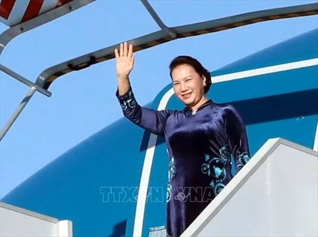Chairwoman of the National Assembly Nguyen Thi Kim Ngan leaves Hanoi on December 8 for official visits to Russia and Belarus. (Photo: VNA)