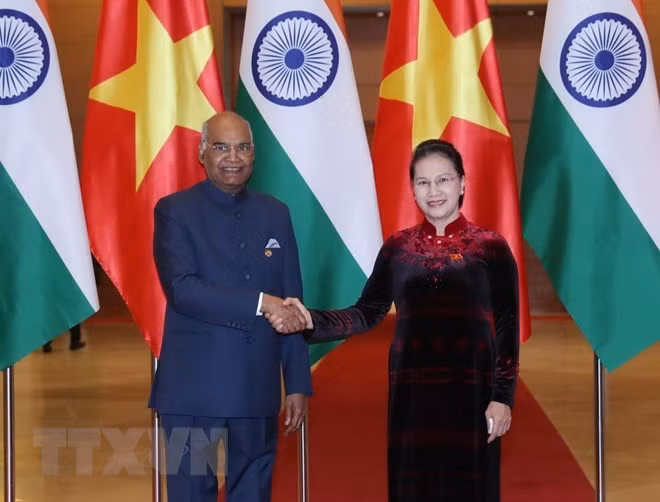 National Assembly (NA) Chairwoman Nguyen Thi Kim Ngan (R) and Indian President Ram Nath Kovind (Photo: VNA)