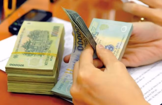 The suspects called themselves Vietnamese police to steal 3.7 billion VND from 4 residents of Vung Tau and Nha Trang, Vietnam