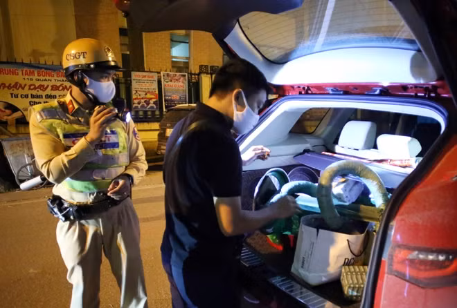 141-police-taskforce keeps working despite COVID-19 ảnh 8