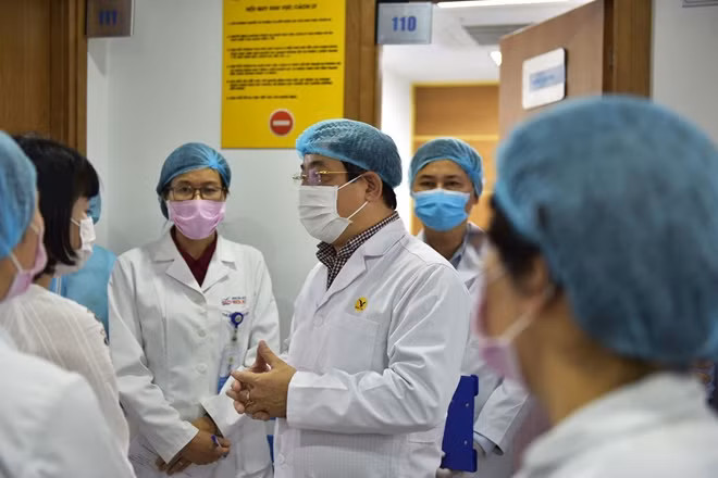 Assoc. Prof. Dr. Luong Ngoc Khue.