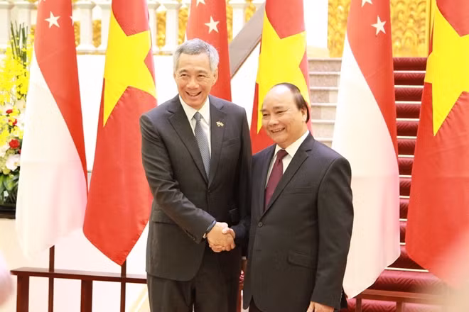 The two PMs are also expected to take the chance to exchange orientations, strategies and measures to tighten the bilateral ties.