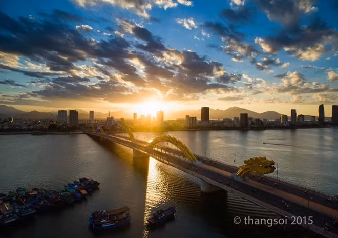 Dragon Bridge (Danang)