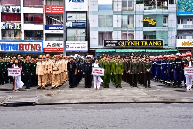 Various forces joined the event
