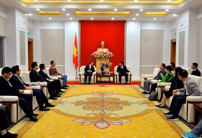 At the reception for the RoK-Vietnam Friendship Parliamentarians’ Group (Photo: baoquangninh.com.vn)