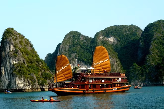 Ha Long Bay. Photo: Travel.com.vn