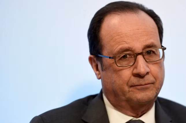 French President Francois Hollande attends the inauguration ceremony of the new Campus Jourdan of the Ecole Normale Superieure and of the PSE-Ecole d'economie de Paris, in Paris, France, February 23, 2017. REUTERS/Stephane de Sakutin/Pool French President Francois Hollande attends the inauguration ceremony of the new Campus Jourdan of the Ecole Normale Superieure and of the PSE-Ecole d'economie de Paris, in Paris, France, February 23, 2017. REUTERS/Stephane de Sakutin/Pool