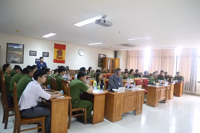 The training session runs from May 8 to 12