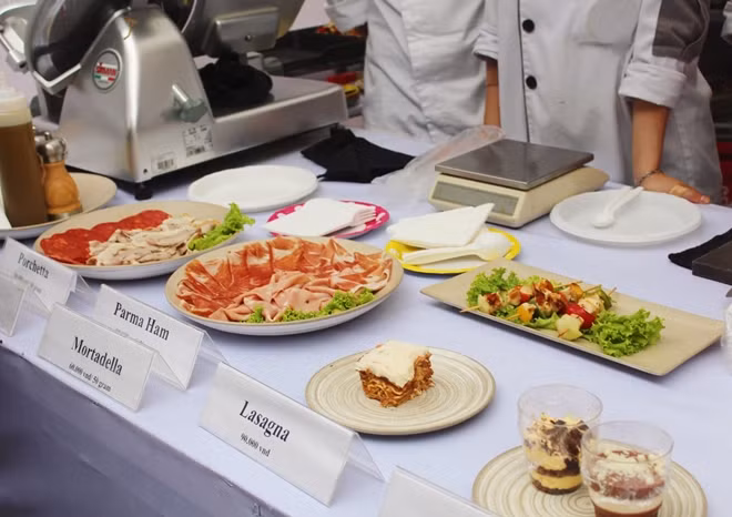 Tiramisu, Lasanga, Salame.