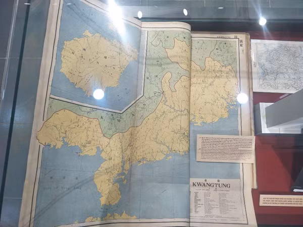 Da Nang has continuously managed the whole Hoang Sa archipelago for almost six decades, so it is suitable for this center to be located on a road named after the archipelago near the East Sea (South China Sea).