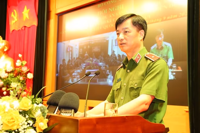 Deputy Minister Nguyen Duy Ngoc speaks at the event.