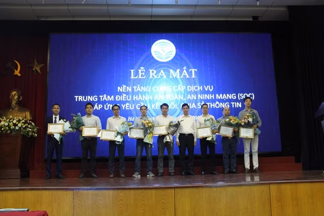 Eight businesses offer cyber-security operation center platforms, announced by the Ministry of Information and Communications.