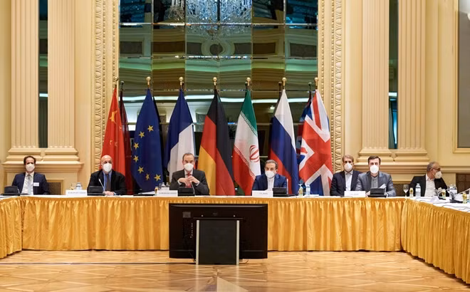 World powers, Iran hold 'constructive' talks on reviving nuclear deal ảnh 1