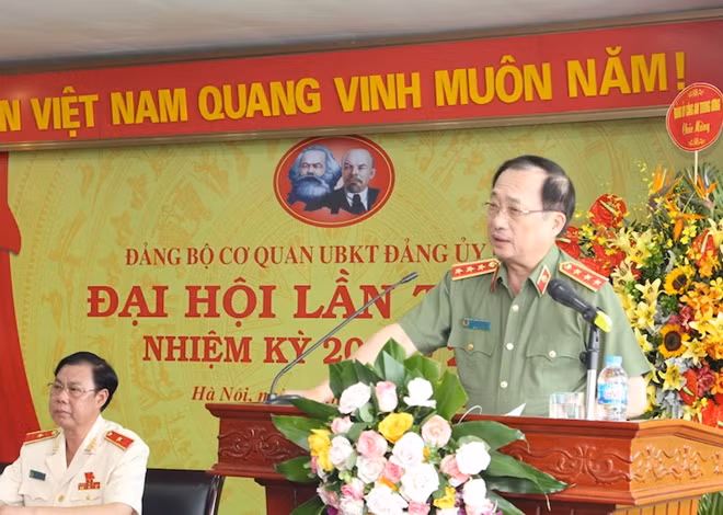 Deputy Minister Nguyen Van Thanh speaks at the Congress.