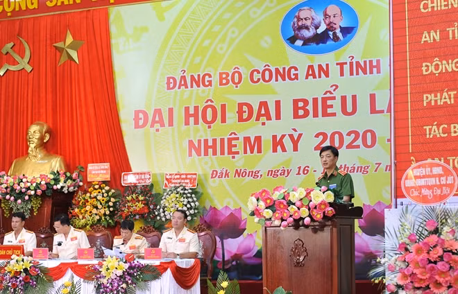 Deputy Minister Nguyen Duy Ngoc speaks at the event.