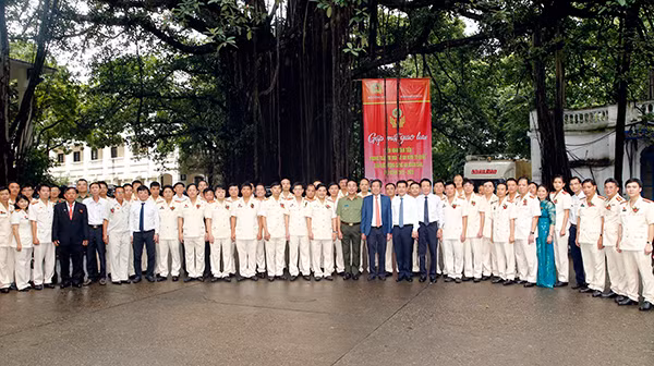 Minister To Lam, Mr. Thuan Huu and other delegates at the event. Minister To Lam, Mr. Thuan Huu and other delegates at the event.