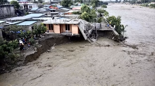 Tropical cyclone kills at least 76 in Indonesia, East Timor ảnh 1