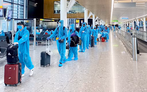 Vietnam's main airports continue receiving international flights