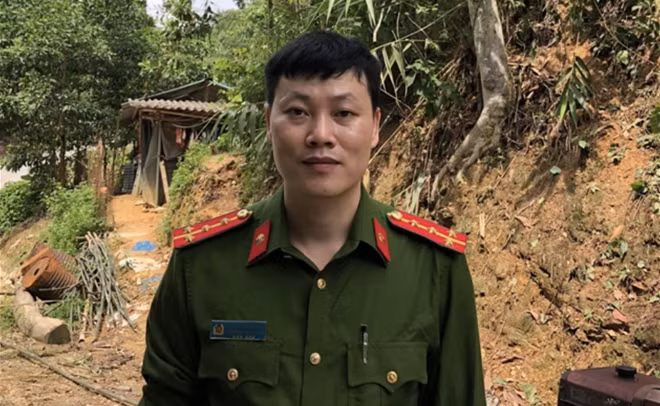 Captain Hoang Ngoc Hao, Deputy Chief of the Kien Thiet Communal Police Post (Yen Son District, Tuyen Quang Province).