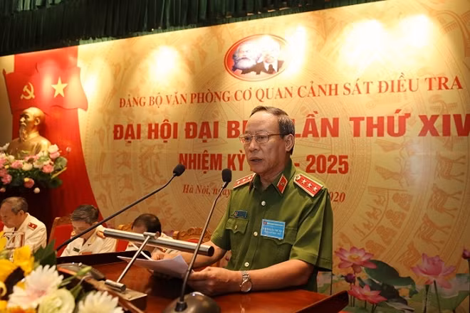 Deputy Minister Vuong speaks at the Congress.