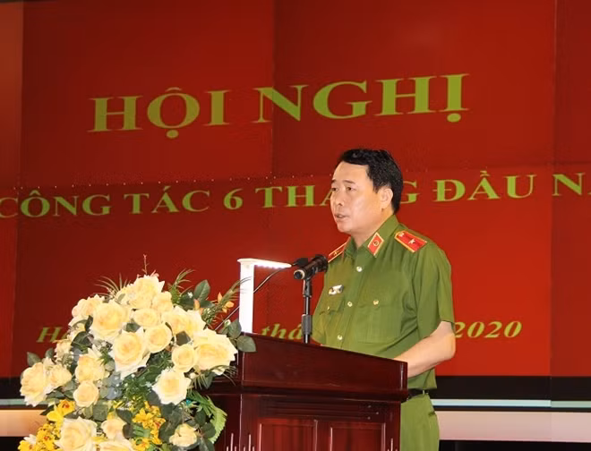 Deputy Minister Le Quoc Hung speaks at the event.