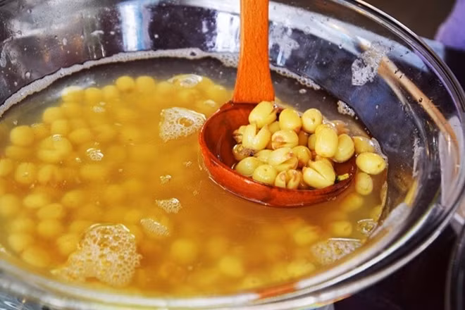 Different kinds of che (sweet soup) are favourite food in hot weather. Pictured is Hue lotus sweet soup.