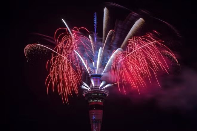 The city of Auckland put on a eye-catching fireworks display
