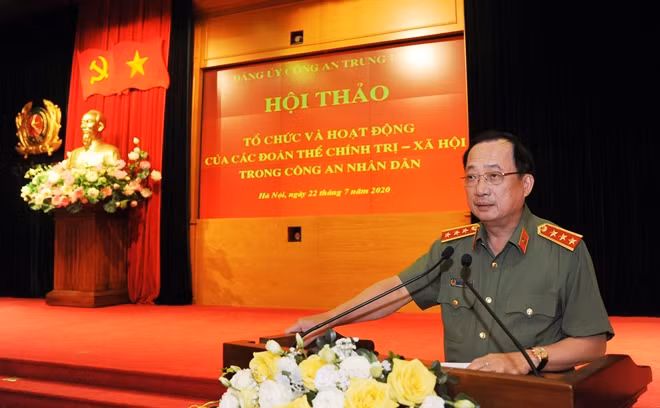 Deputy Minister Nguyen Van Thanh speaks at the seminar