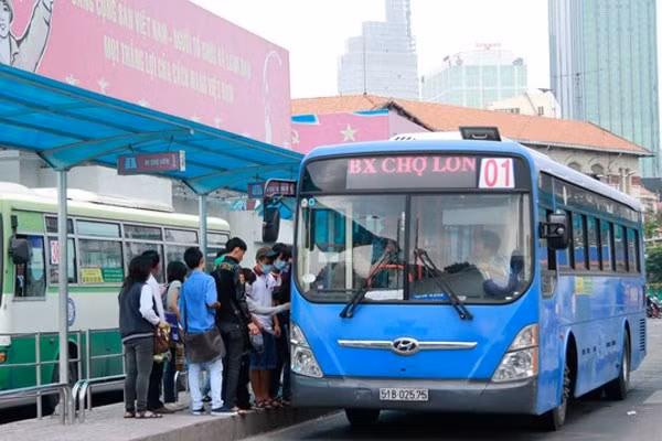 The HCM City Department of Transport has asked the city's People’s Committee to outline plans for investment in public transport. (Photo courtesy of the Department of Transport)