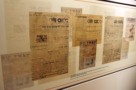 The Cuu Quoc (National Salvation) Newspaper and the Su That (Trust) Newspaper were delivered to Uncle Ho everyday.