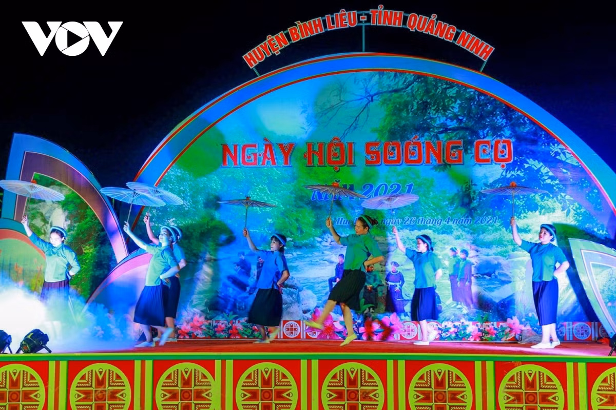 Ethnic people put on art performances each night as entertainment throughout the event.