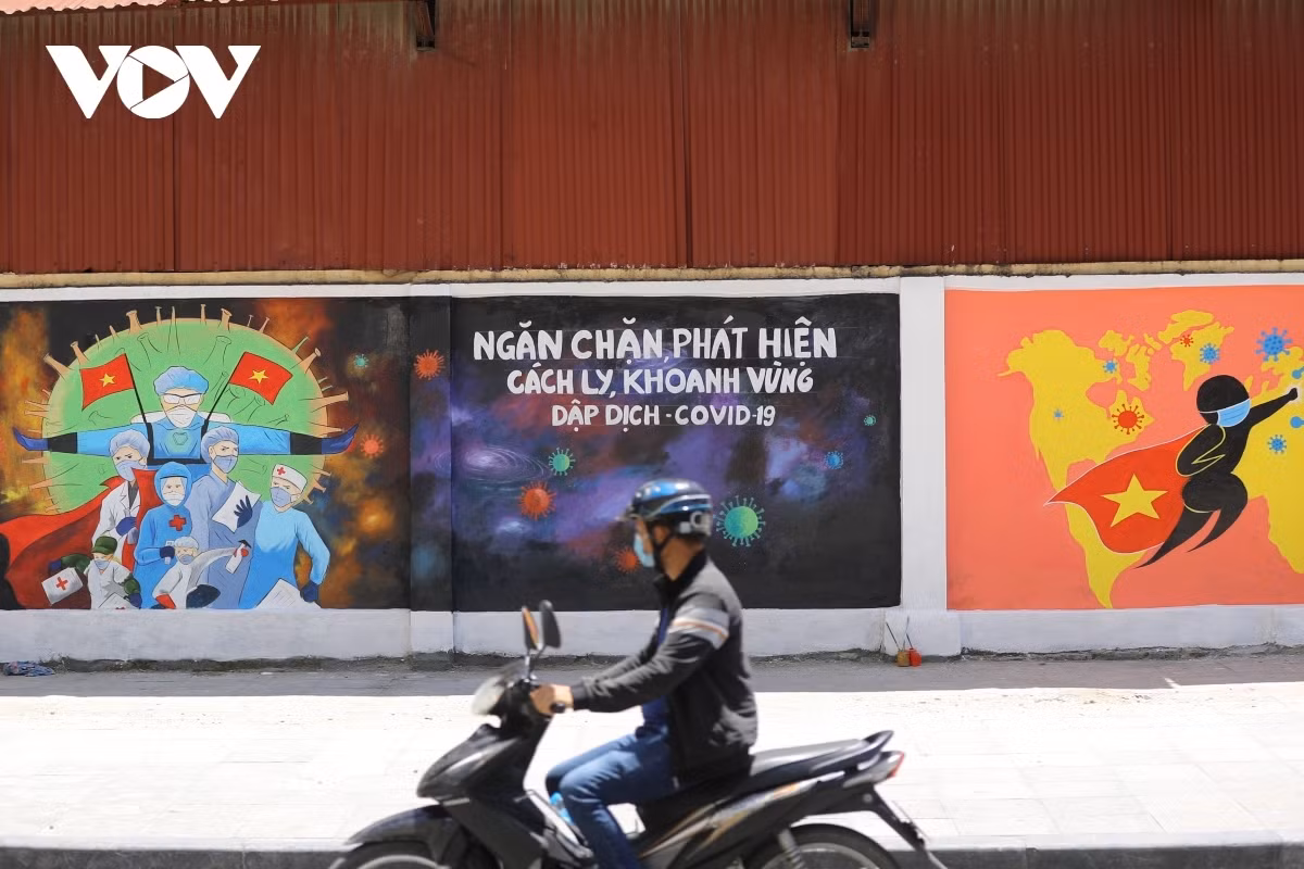 Mural paintings are featured throughout Vu Trong Khanh street in Ha Dong district.