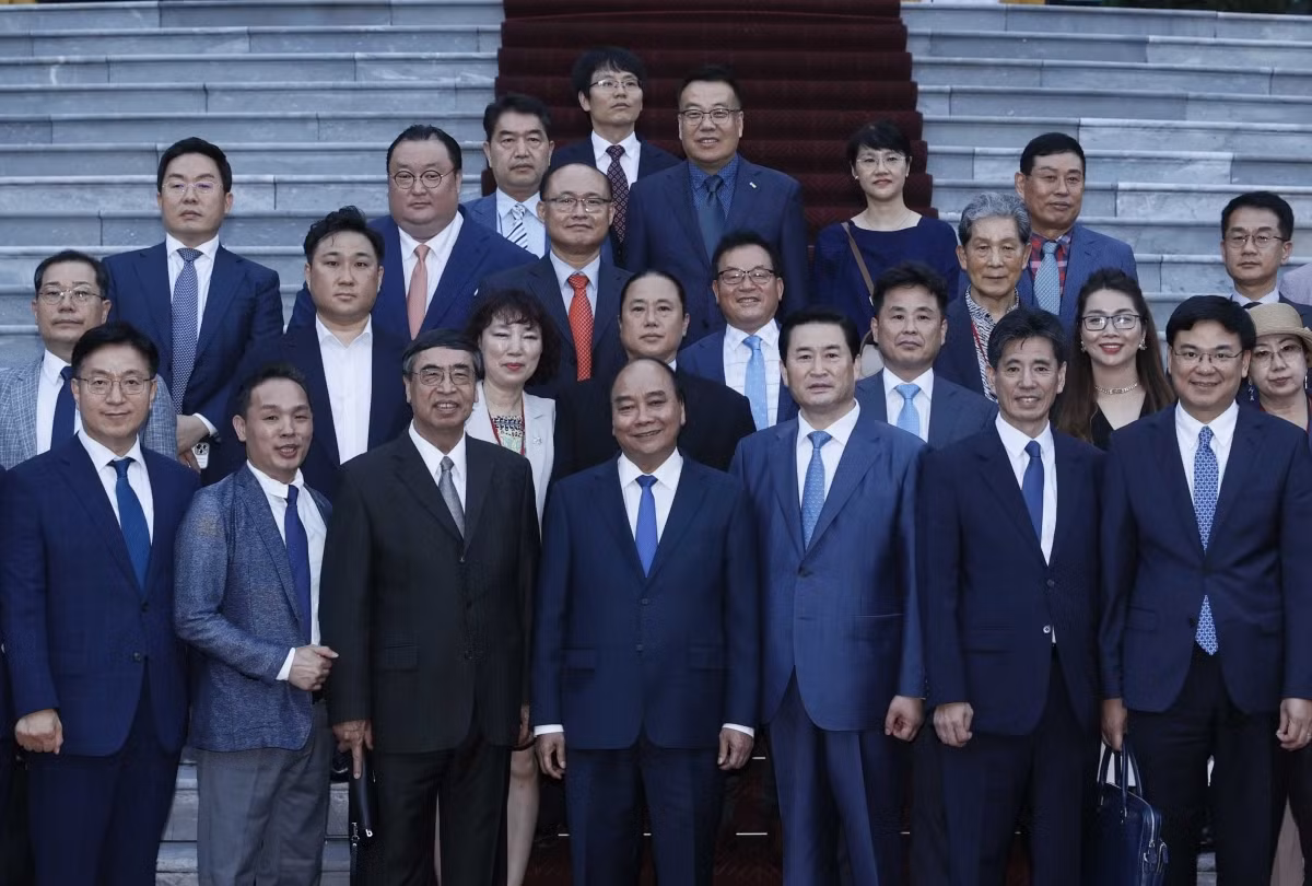 president phuc highlights rok as leading investor in vietnam picture 2 president phuc highlights rok as leading investor in vietnam picture 2