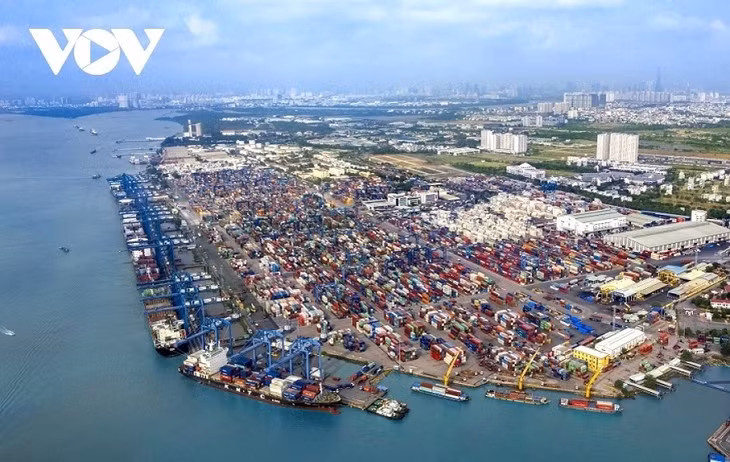 Foreign investors optimistic about Vietnam’s economic outlook ảnh 1 Foreign investors are still confident about the local economy’s growth prospects ahead in 2022