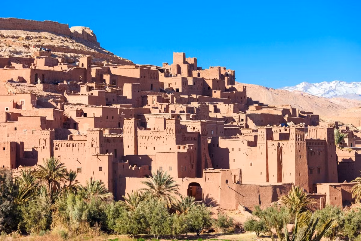 Ait Ben-Haddou of Morocco is a traditional southern Morocco earthen village made from clay bricks. The village is situated in a valley near to the Atlas Mountains, 32 miles from the bustling film capital of Morocco. (Photo:&nbsp;saiko3p / shutterstock.com)