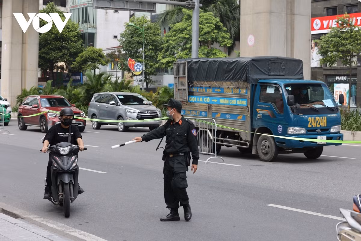 Over 1,000 vehicles are checked on the morning of August 30 with eight among them fined.