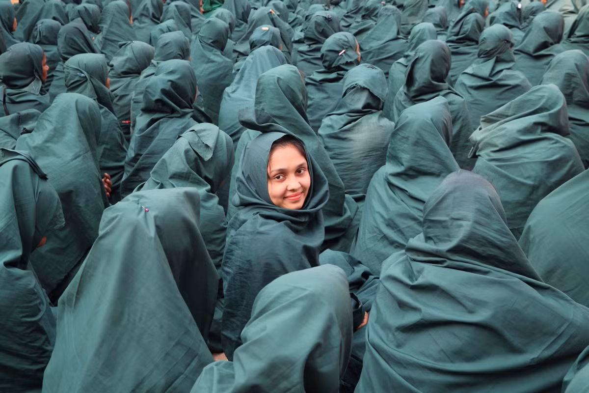 The LightsFlare Photography Awards 2020 has received 4,358 entries sent in by 632 photographers from 44 countries worldwide. The leading 17 photos are then given awards in five separate categories. This photo was shot by Fakrul Islam from Bangladesh, and is named as the winner of the Travel, Lifestyle, Documentary, Street, and Portrait categories.