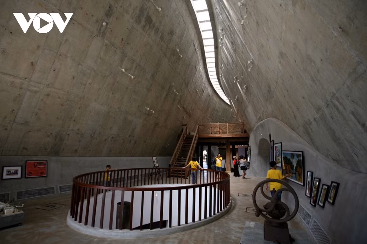 The space within the museum has been designed in a way that is close to nature.