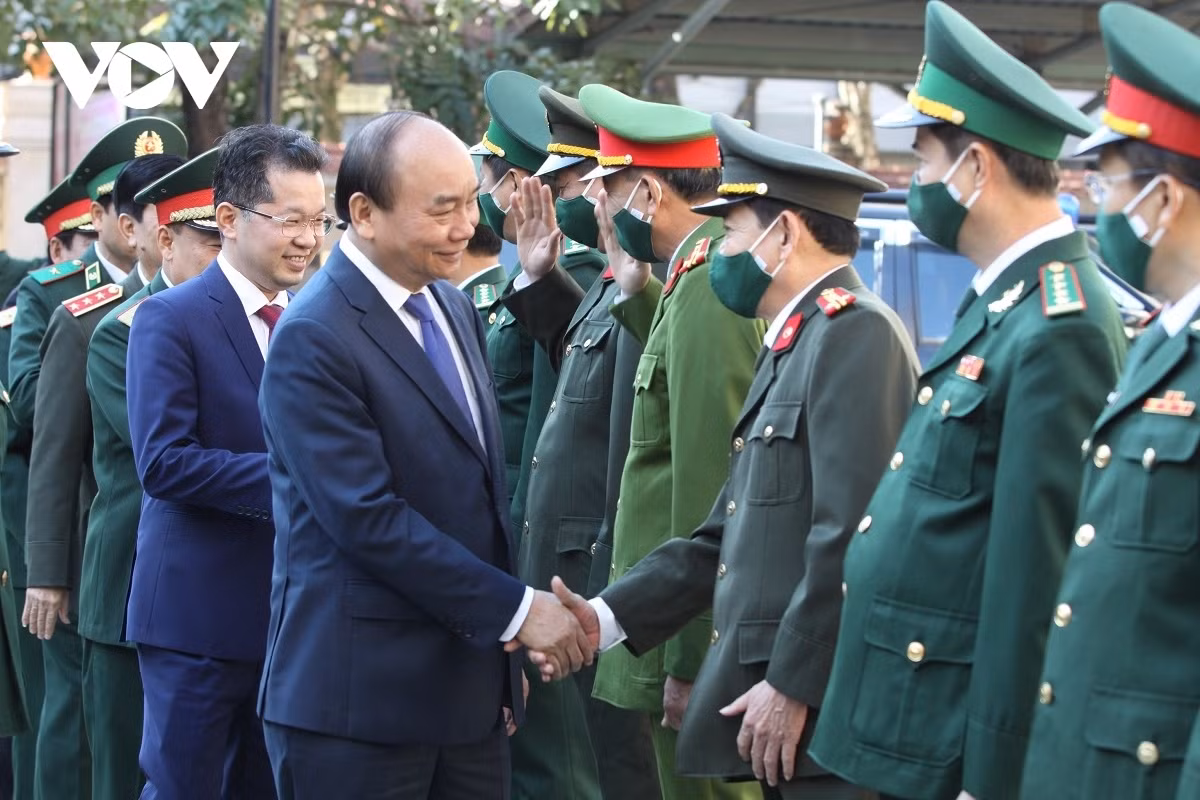 PM Nguyen Xuan Phuc has asked Da Nang's armed forces to devise a plan of action to soon implement the 13th National Party Congress's resolution.