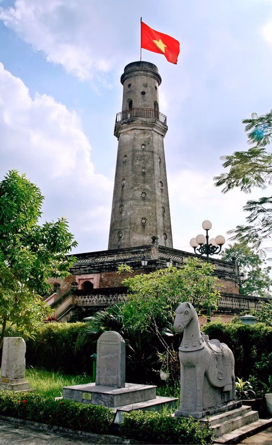 A flag tower in the northern province of Nam Dinh was completed by the Nguyen dynasty back in 1843. Despite being destroyed in during previous conflicts, the site was restored in 1997. (Photo: Nam Dinh province’s museum)
