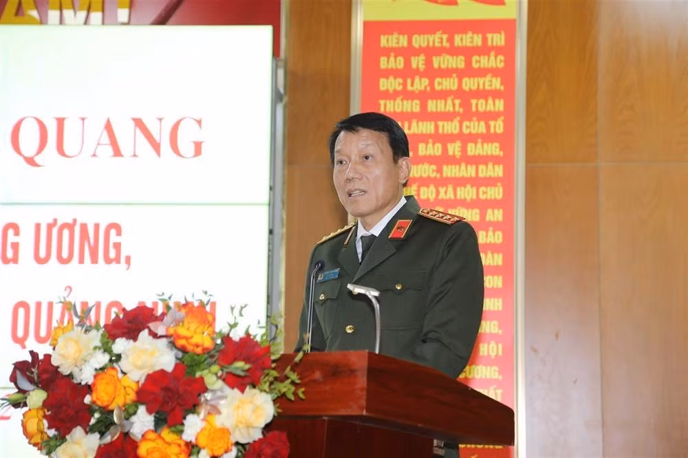 Minister Luong Tam Quang works with Quang Ninh Provincial Police Department -0