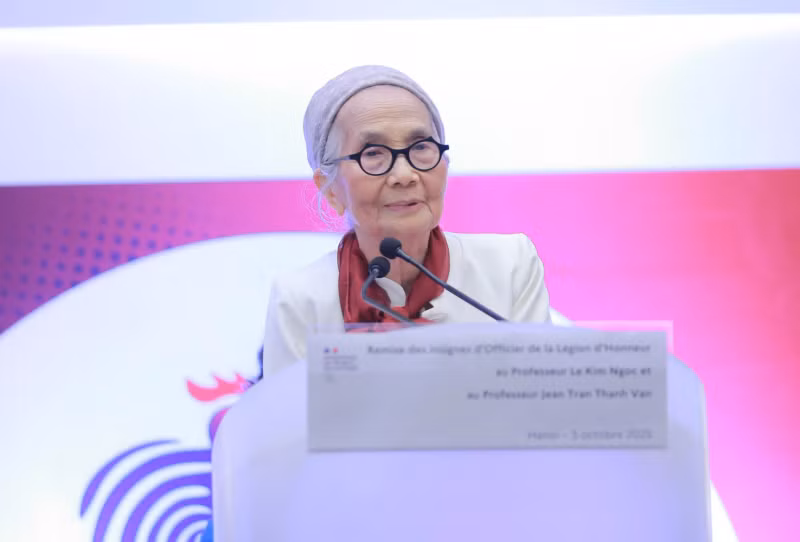 Two French - Vietnamese scientists awarded with France’s Legion of Honor -4