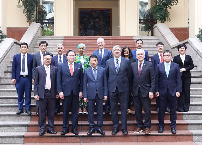 Deputy Minister Luong Tam Quang receives US congressional delegation -0