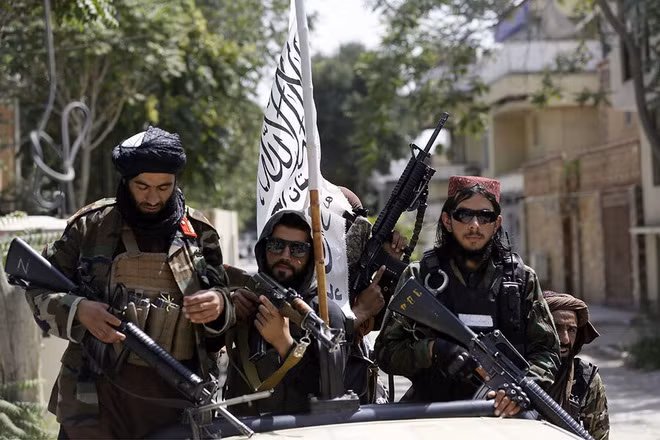 Taliban delegation meets with US diplomats in Qatar -0