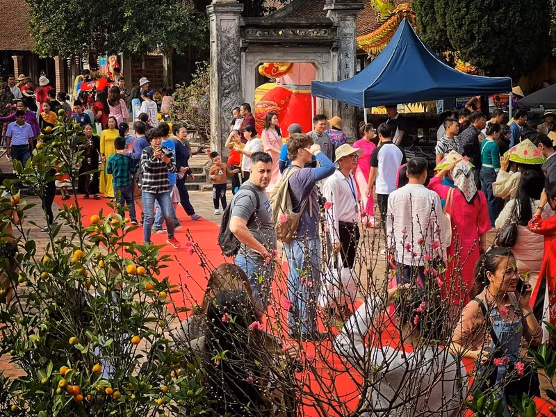 Exhibition to introduce rare documents about trade fair complex -6
