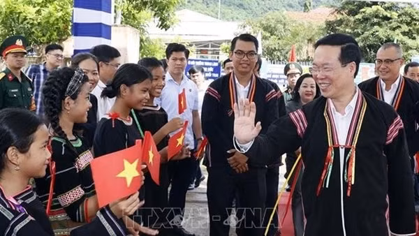 Deputy Minister Nguyen Duy Ngoc joins "Great National Solidarity" Festival in Ha Nam ảnh 4