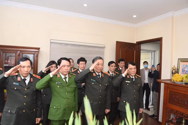MPS leaders pay tribute to late Deputy Minister Tran Quyet -0