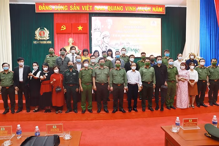 MPS opens camp for writers on Public Security Forces -0
