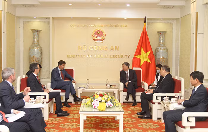 Minister To Lam receives EEAS Managing Director for Asia and the Pacific -0