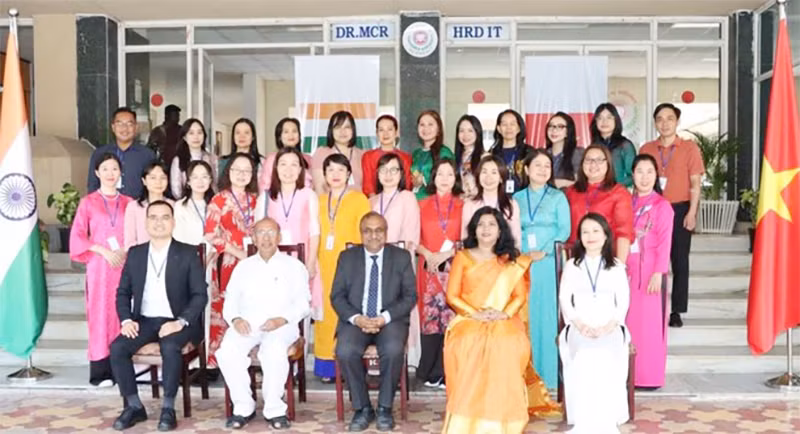 Nearly 30 Vietnamese media professionals to attend modern journalism training course in India -0